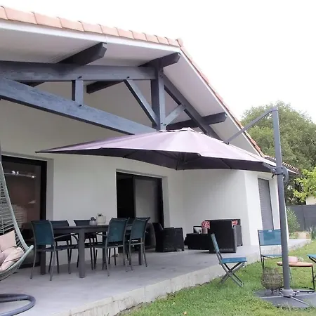 Spacious House With Garden * Soustons