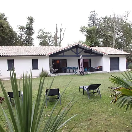 Spacious House With Garden * Soustons
