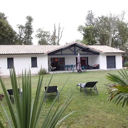 Spacious House With Garden Сasa de vacaciones Soustons